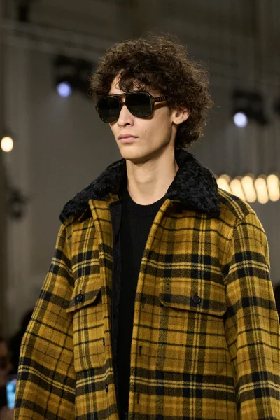 Look 126